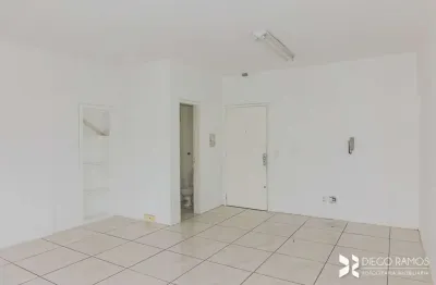 Sala comercial à venda na rua chaves barcelos, 36, centro histórico, porto alegre, 51 m2 por r$ 284.845