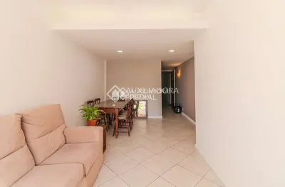 Apartamento com 2 quartos à venda na rua santa terezinha, 160, farroupilha, porto alegre, 72 m2 por r$ 595.000