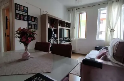 Apartamento com 2 quartos à venda na rua veranópolis, 591, passo da areia, porto alegre, 51 m2 por r$ 230.000