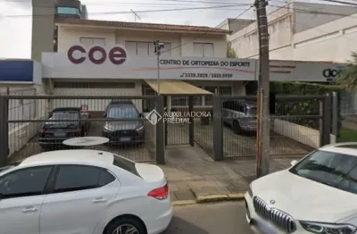 Casa com 3 quartos à venda na rua desembargador espiridião de lima medeiros, 81, três figueiras, porto alegre, 390 m2 por r$ 2.000.000