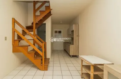 Casa em condomínio fechado com 2 quartos à venda na rua ney da gama ahrends, 219, protásio alves, porto alegre, 83 m2 por r$ 285.000