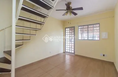 Casa em condomínio fechado com 2 quartos à venda na avenida edgar pires de castro, 2600, hípica, porto alegre, 88 m2 por r$ 220.000