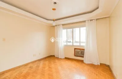 Apartamento com 3 quartos à venda na rua felipe camarão, 650, rio branco, porto alegre, 95 m2 por r$ 685.000