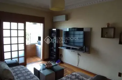 Apartamento com 2 quartos à venda na avenida cairu, 992, navegantes, porto alegre, 73 m2 por r$ 300.000