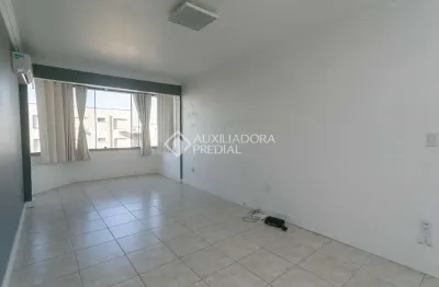 Apartamento com 2 quartos à venda na rua coronel fernando machado, 387, centro histórico, porto alegre, 68 m2 por r$ 450.000