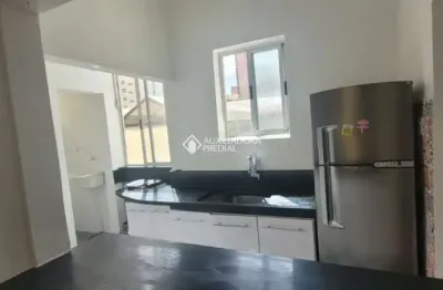 Apartamento com 2 quartos à venda na rua riachuelo, 754, centro histórico, porto alegre, 70 m2 por r$ 332.500