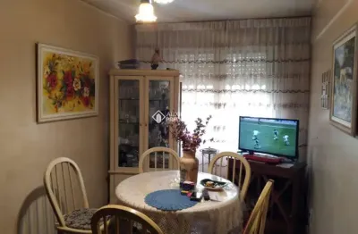 Apartamento com 3 quartos à venda na rua felizardo, 496, jardim botânico, porto alegre, 67 m2 por r$ 360.000