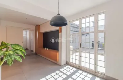 Casa com 3 quartos à venda na rua afonso pena, 154, azenha, porto alegre, 200 m2 por r$ 799.000