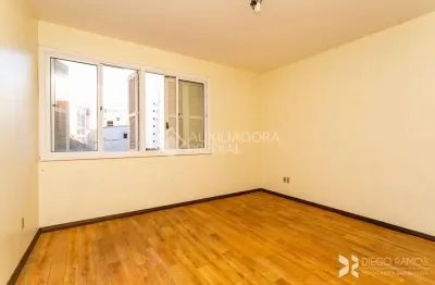 Apartamento com 2 quartos à venda na rua coronel fernando machado, 865, centro histórico, porto alegre, 62 m2 por r$ 310.000