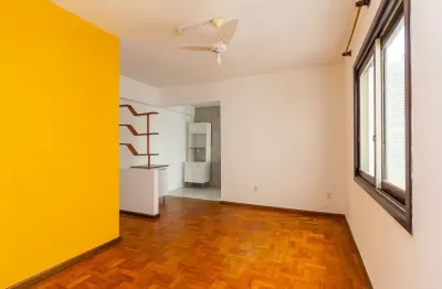 Apartamento com 2 quartos à venda na rua dos andradas, 487, centro histórico, porto alegre, 58 m2 por r$ 340.000