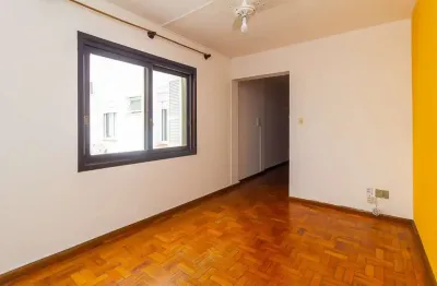 Apartamento com 2 quartos à venda na rua dos andradas, 487, centro histórico, porto alegre, 58 m2 por r$ 340.000