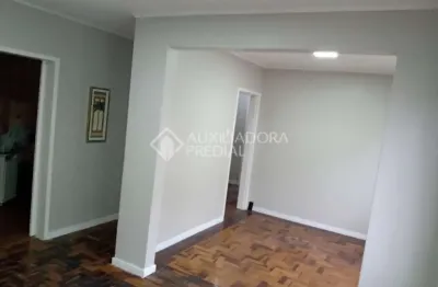 Apartamento com 3 quartos à venda na rua ibicui, 55, cristal, porto alegre, 63 m2 por r$ 290.000