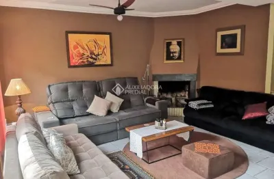Casa em condomínio fechado com 3 quartos à venda na avenida guaíba, 10930, ipanema, porto alegre, 190 m2 por r$ 750.000