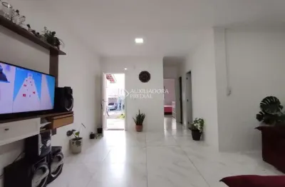 Casa em condomínio fechado com 3 quartos à venda na acesso terra nova, 502, terra nova, alvorada, 80 m2 por r$ 280.000