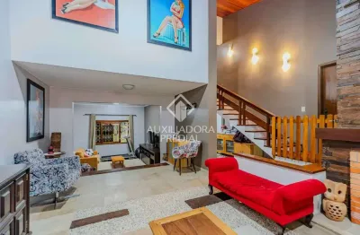 Casa com 3 quartos à venda na praça dom pedro, 37, vila ipiranga, porto alegre, 249 m2 por r$ 950.000