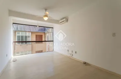 Apartamento com 3 quartos à venda na rua visconde de inhauma, 21, azenha, porto alegre, 82 m2 por r$ 445.000