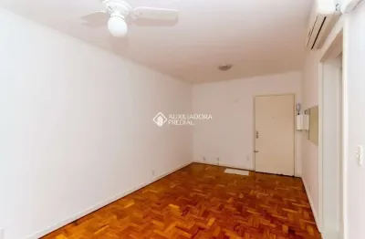 Apartamento com 1 quarto à venda na rua duque de caxias, 1623, centro histórico, porto alegre, 31 m2 por r$ 350.000