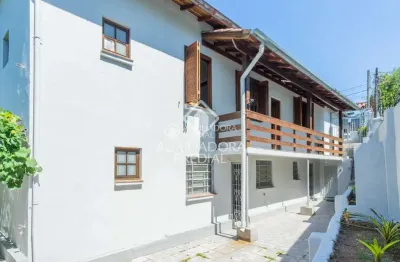 Casa com 3 quartos à venda na rua dom joão vi, 56, medianeira, porto alegre, 160 m2 por r$ 350.000