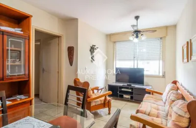 Apartamento com 3 quartos à venda na rua doutor pereira neto, 620, tristeza, porto alegre, 80 m2 por r$ 330.000
