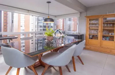 Apartamento com 2 quartos à venda na rua josé albano volkmer, 230, jardim do salso, porto alegre, 83 m2 por r$ 968.000