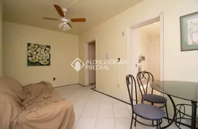 Apartamento com 2 quartos à venda na avenida coronel lucas de oliveira, 2730, petrópolis, porto alegre, 60 m2 por r$ 310.000