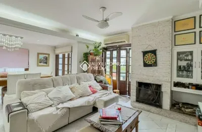 Casa em condomínio fechado com 4 quartos à venda na rua tocantins, 869, lomba do pinheiro, porto alegre, 320 m2 por r$ 1.600.000