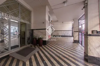 Apartamento com 2 quartos à venda na rua general vitorino, 300, centro histórico, porto alegre, 64 m2 por r$ 299.000