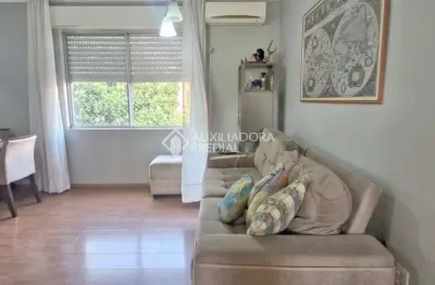 Apartamento com 2 quartos à venda na rua capitão pedro werlang, 1025, partenon, porto alegre, 61 m2 por r$ 295.000
