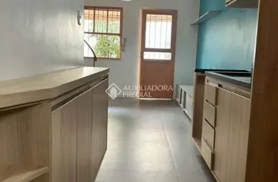 Casa em condomínio fechado com 2 quartos à venda na rua mura, 356, guarujá, porto alegre, 45 m2 por r$ 230.000