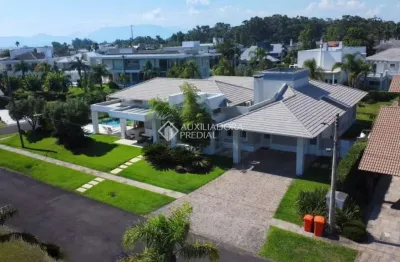 Casa em condomínio fechado com 4 quartos à venda na trinta e nove, 1, atlântida, xangri-lá, 570 m2 por r$ 7.500.000