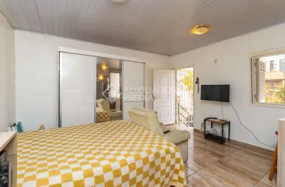 Casa com 4 quartos à venda na rua leopoldo de freitas, 5, passo da areia, porto alegre, 138 m2 por r$ 1.450.000