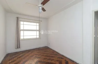 Apartamento com 3 quartos para alugar na rua dos andradas, 868, centro histórico, porto alegre, 81 m2 por r$ 2.100