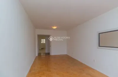 Apartamento com 3 quartos para alugar na rua dário pederneiras, 588, petrópolis, porto alegre, 146 m2 por r$ 2.775
