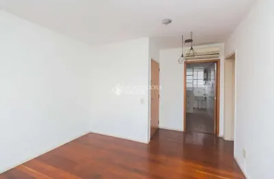 Apartamento com 2 quartos para alugar na rua felipe de oliveira, 752, petrópolis, porto alegre, 60 m2 por r$ 2.400