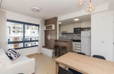 Apartamento com 2 quartos para alugar na rua laurindo, 116, santana, porto alegre, 55 m2 por r$ 3.250