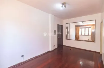 Apartamento com 2 quartos para alugar na Rua Demétrio Ribeiro, 1017, Centro Histórico, Porto Alegre, 66 m2 por R$ 2.100