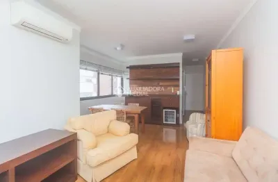 Apartamento com 3 quartos para alugar na rua eça de queiroz, 495, petrópolis, porto alegre, 100 m2 por r$ 3.950