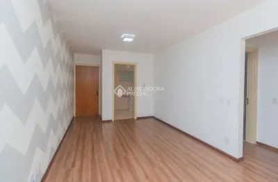 Apartamento com 2 quartos para alugar na rua são benedito, 925, jardim do salso, porto alegre, 70 m2 por r$ 1.800