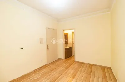 Apartamento com 1 quarto para alugar na rua demétrio ribeiro, 1059, centro histórico, porto alegre, 38 m2 por r$ 1.270