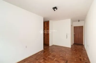 Apartamento com 1 quarto para alugar na rua professor carvalho freitas, 594, teresópolis, porto alegre, 49 m2 por r$ 1.450