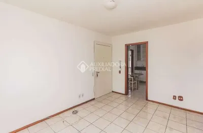 Apartamento com 2 quartos para alugar na rua portuguesa, 279, partenon, porto alegre, 58 m2 por r$ 2.000