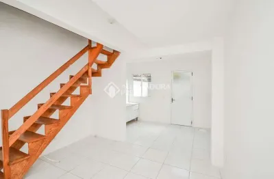 Casa em condomínio fechado com 2 quartos para alugar na rua dorival castilhos machado, 116, hípica, porto alegre, 48 m2 por r$ 1.500
