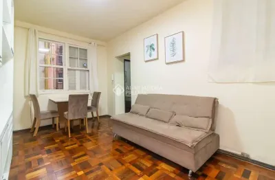 Apartamento com 1 quarto para alugar na rua vinte e quatro de maio, 166, centro histórico, porto alegre, 57 m2 por r$ 1.950