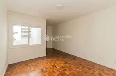 Apartamento com 2 quartos para alugar na rua são vicente, 495, rio branco, porto alegre, 73 m2 por r$ 2.600