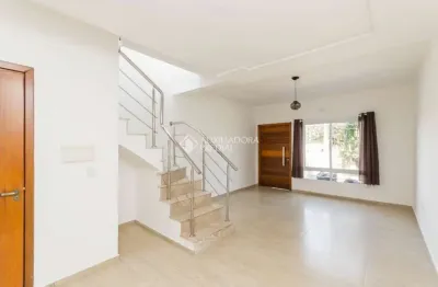 Casa em condomínio fechado com 3 quartos para alugar na avenida vereador roberto landell de moura, 326, campo novo, porto alegre, 108 m2 por r$ 2.400