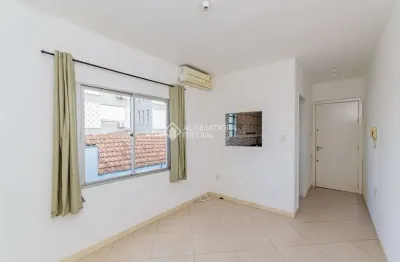 Apartamento com 2 quartos para alugar na Avenida Protásio Alves, 1143, Santa Cecília, Porto Alegre, 61 m2 por R$ 2.100