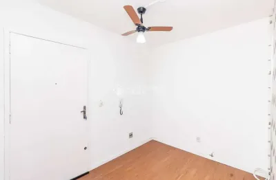 Apartamento com 1 quarto para alugar na rua duque de caxias, 1667, centro histórico, porto alegre, 31 m2 por r$ 1.450