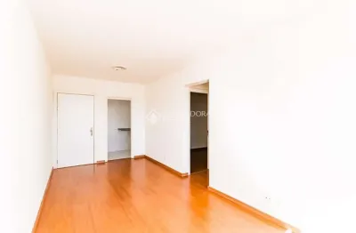 Apartamento com 2 quartos para alugar na rua primeiro de setembro, 340, vila são josé, porto alegre, 50 m2 por r$ 1.350
