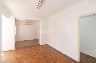 Apartamento com 2 quartos para alugar na rua jerônimo coelho, 44, centro histórico, porto alegre, 99 m2 por r$ 1.850
