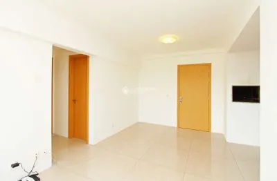Apartamento com 2 quartos para alugar na rua doutor alcides cruz, 43, santa cecília, porto alegre, 56 m2 por r$ 4.300